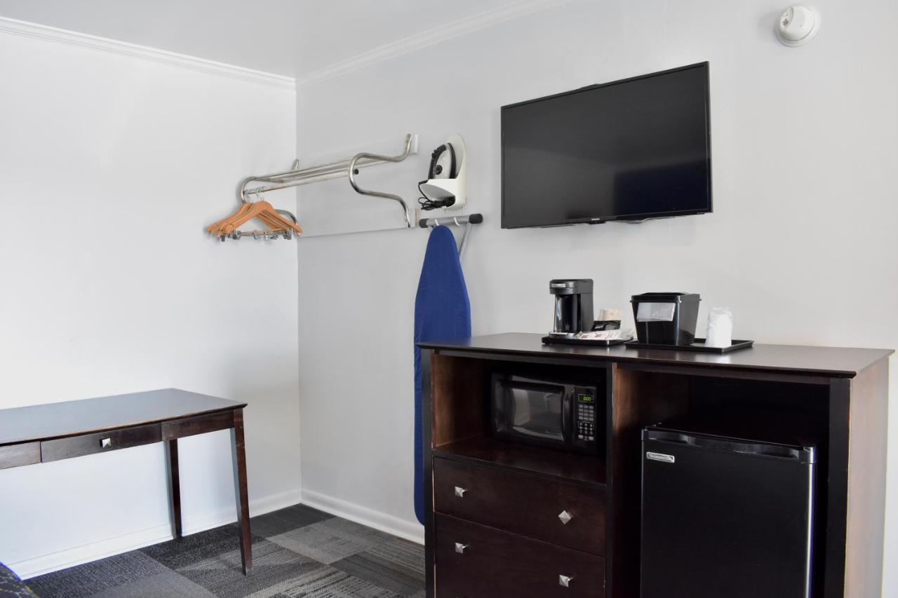 Rodeway Inn Swainsboro Esterno foto
