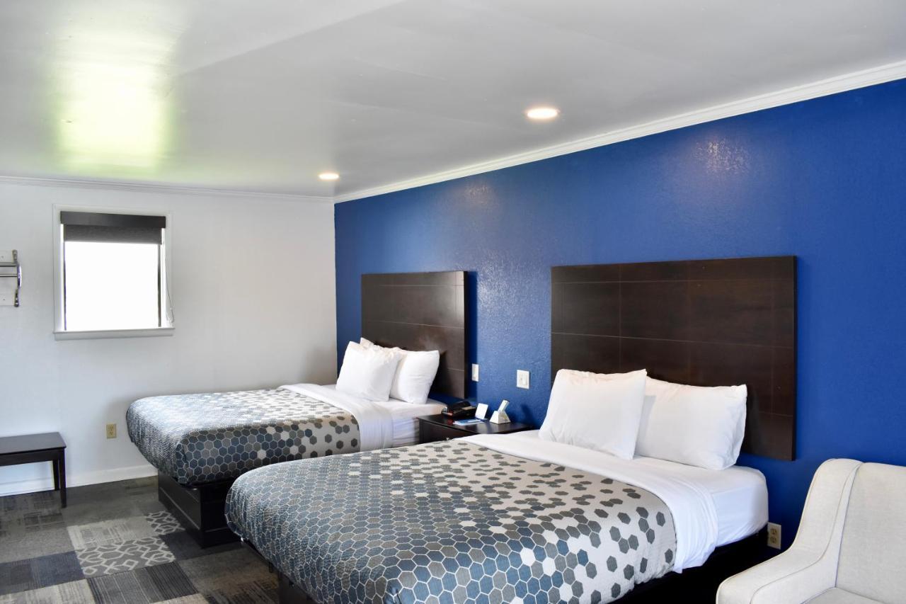 Rodeway Inn Swainsboro Esterno foto