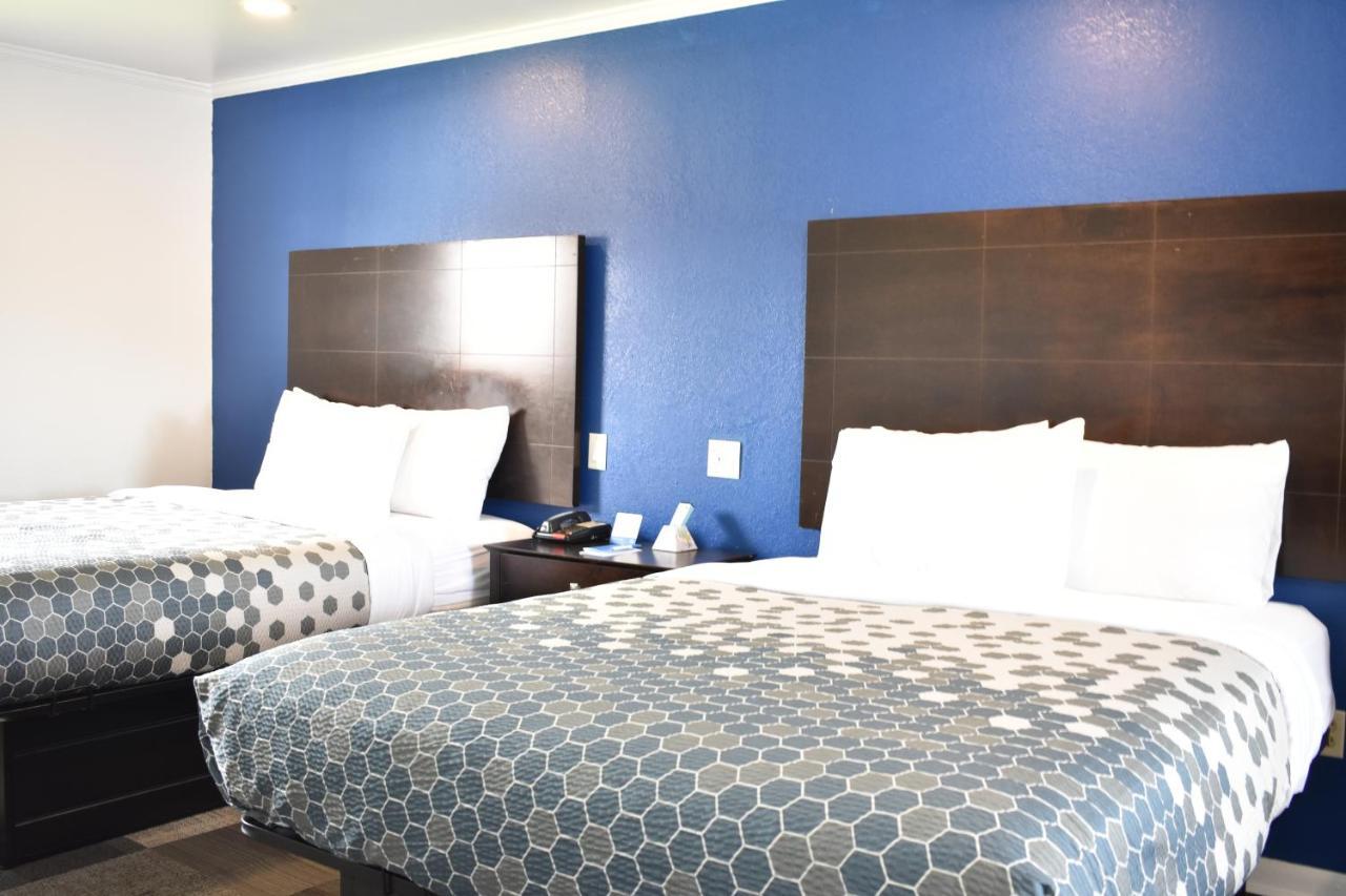 Rodeway Inn Swainsboro Esterno foto