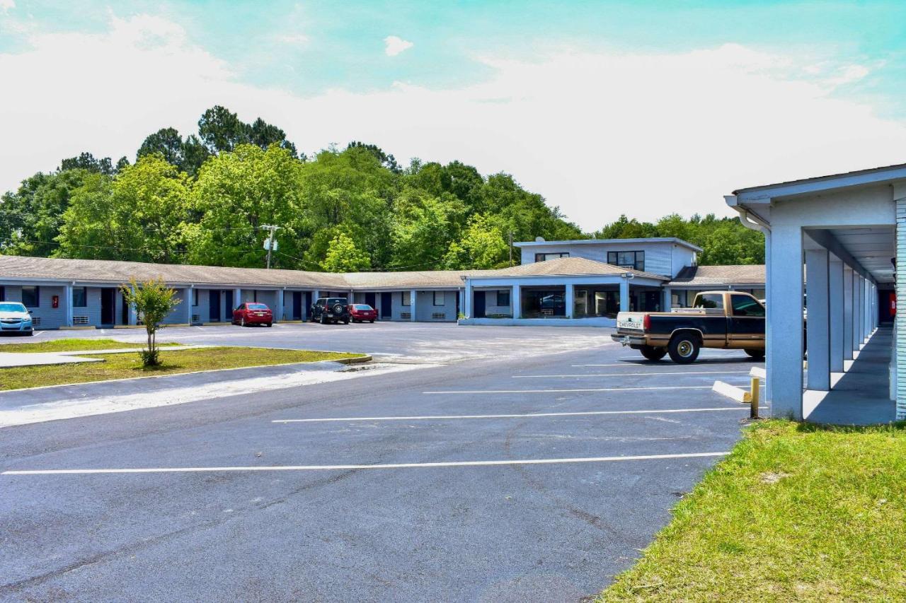 Rodeway Inn Swainsboro Esterno foto
