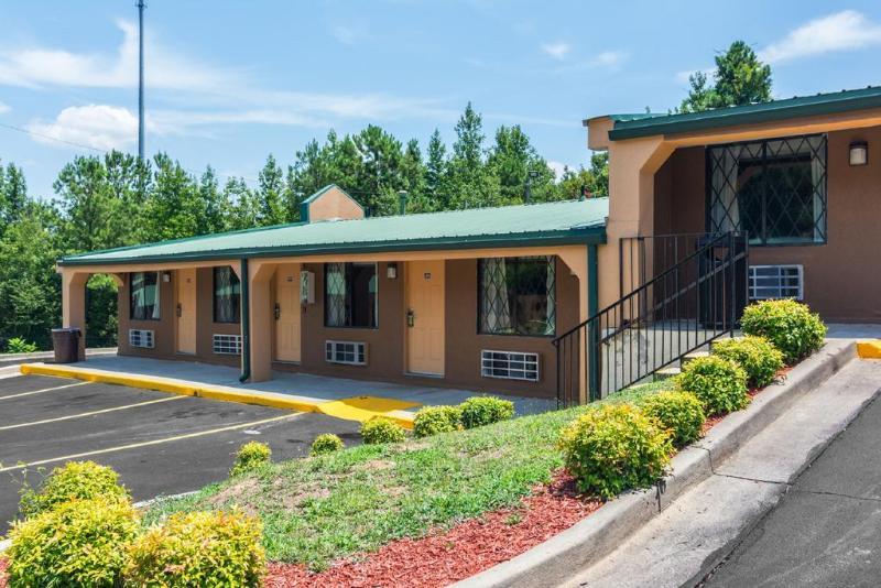 Rodeway Inn Swainsboro Esterno foto