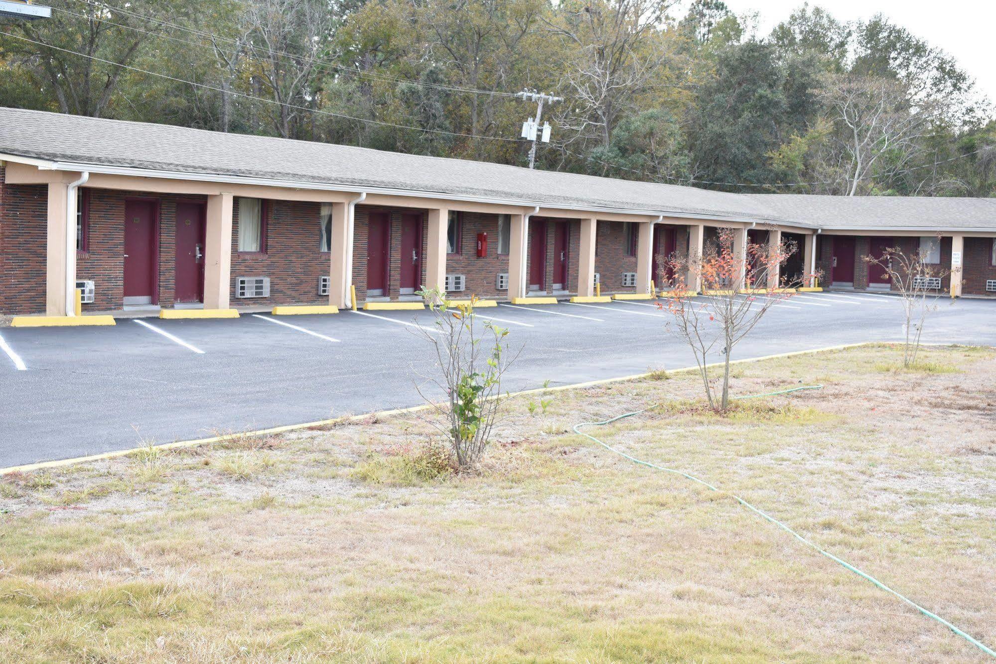 Rodeway Inn Swainsboro Esterno foto