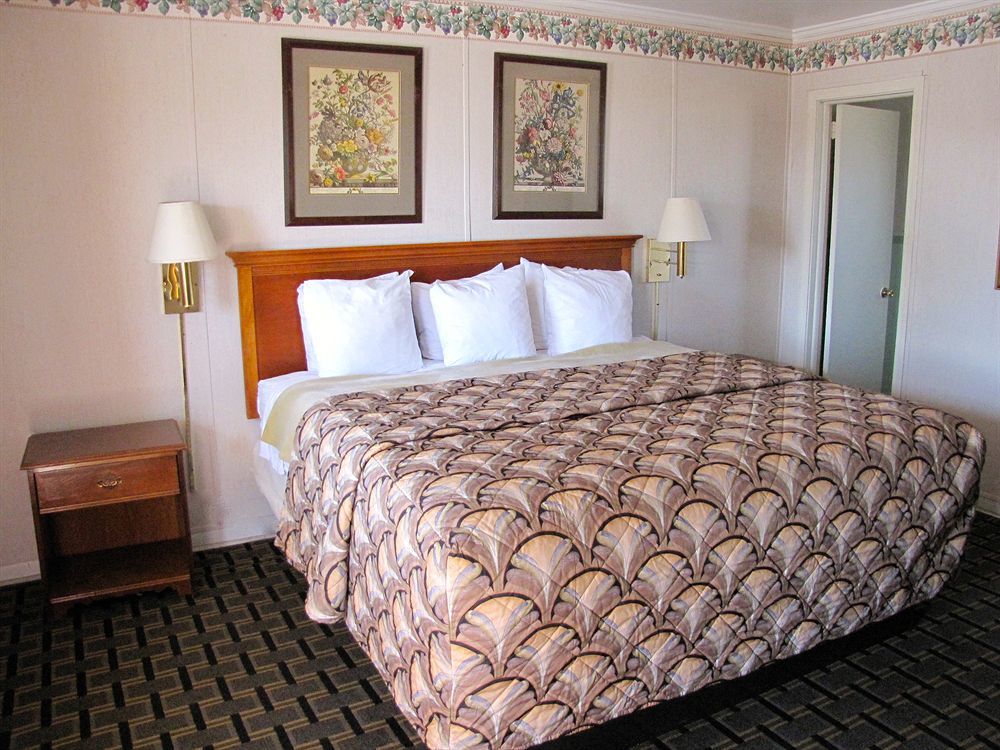 Rodeway Inn Swainsboro Esterno foto